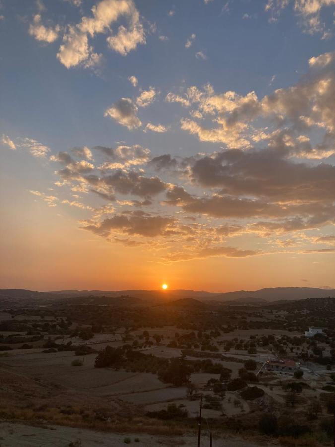Апартаменти Sunset Retreat Cyprus Pentakomo Екстер'єр фото